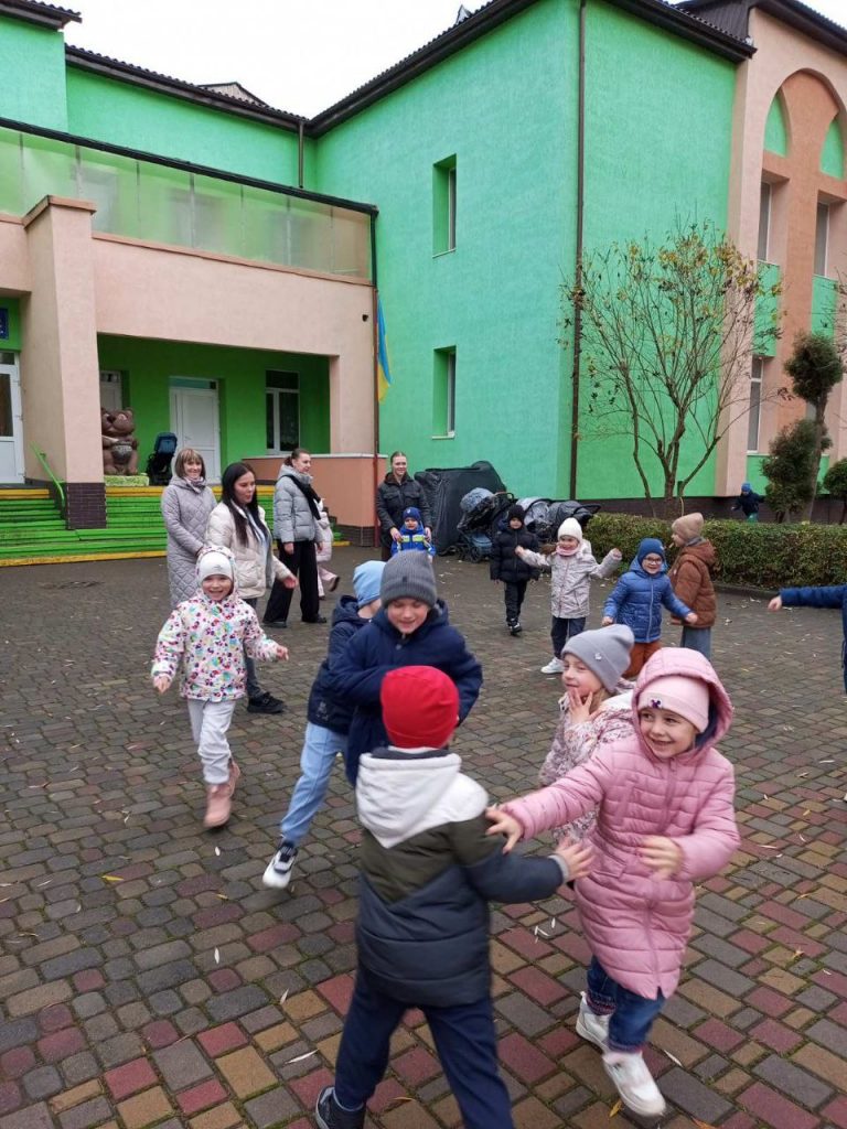 photo_5269455913762884984_y