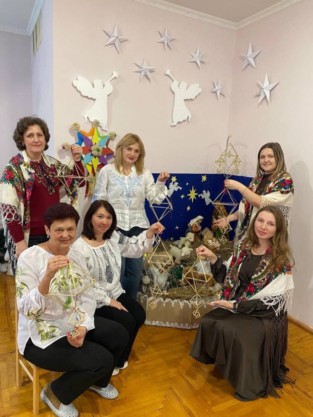 photo_5377694548525519325_y