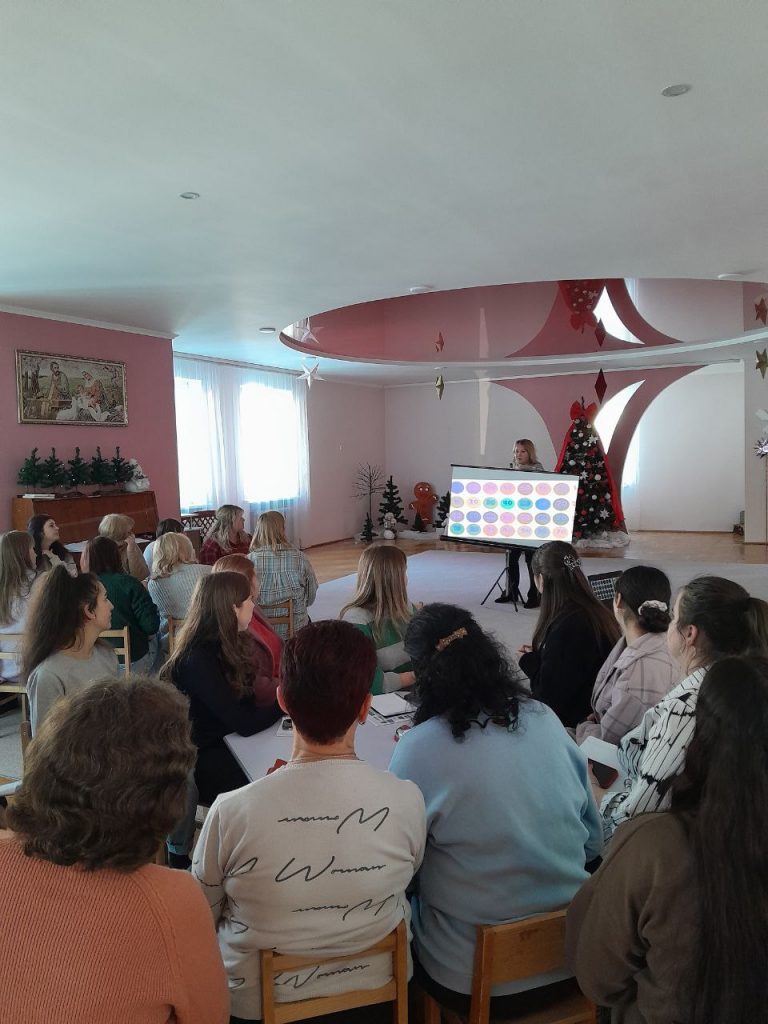 photo_5449554415154040524_y