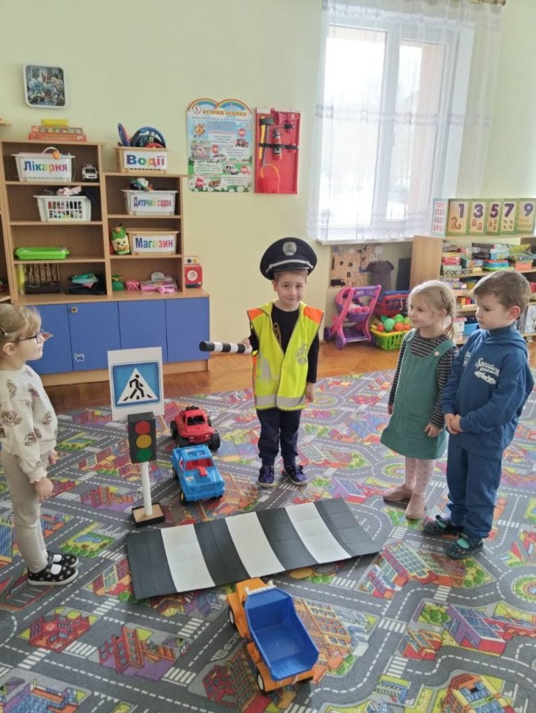 photo_5222261631998431887_y