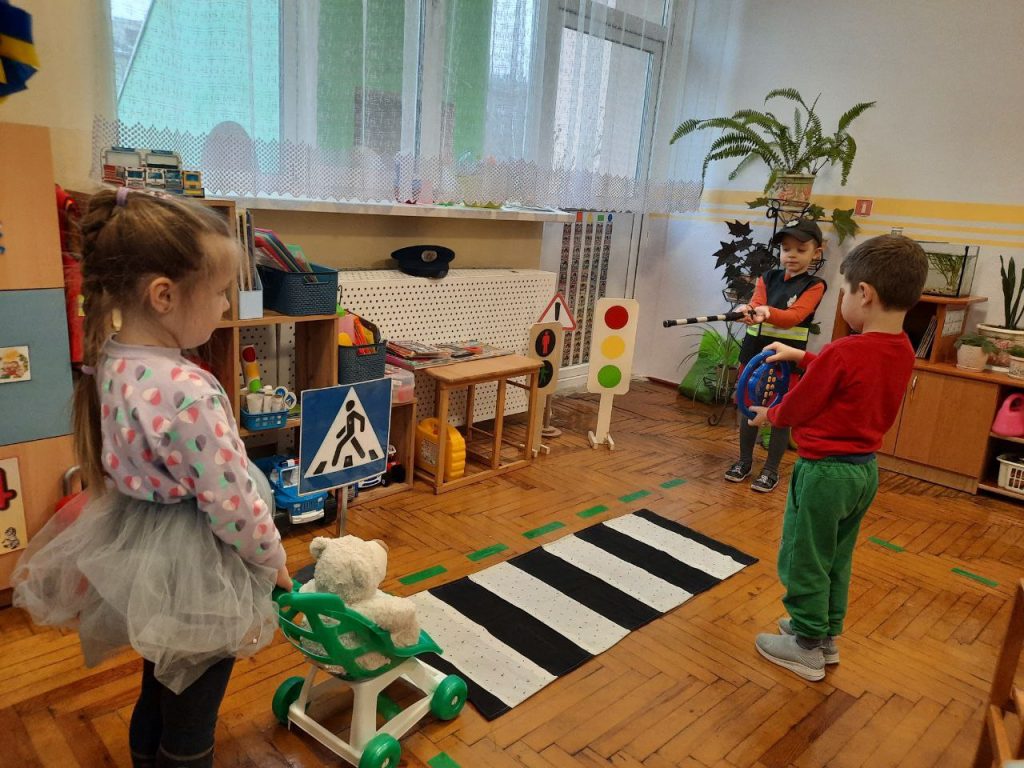 photo_5239951820606609937_y