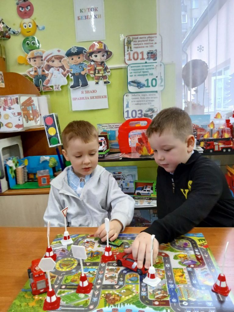 photo_5242537223415075450_y