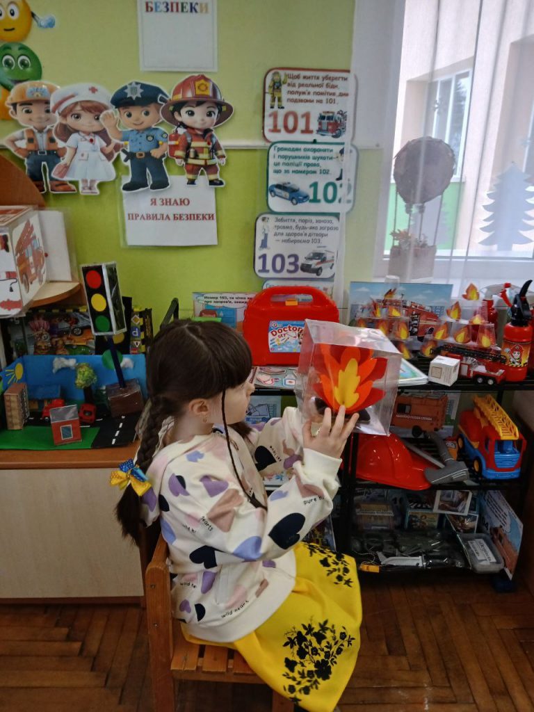 photo_5242537223415076003_y