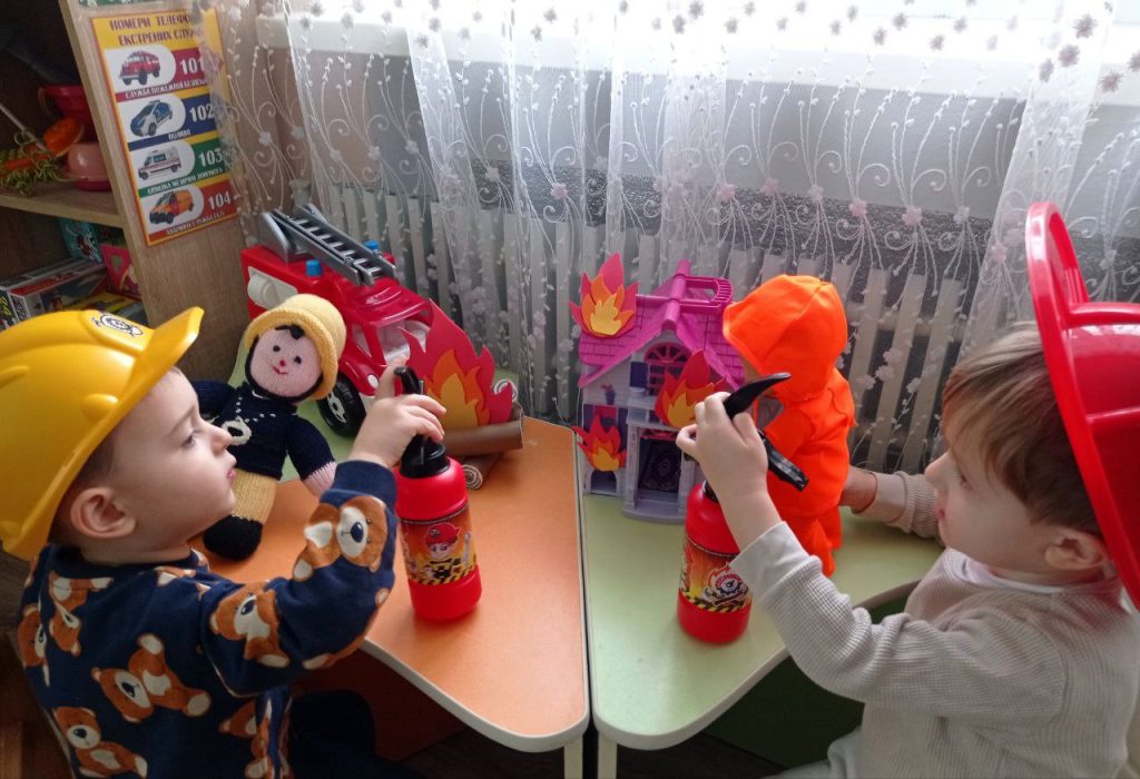 photo_5242537223415076815_y