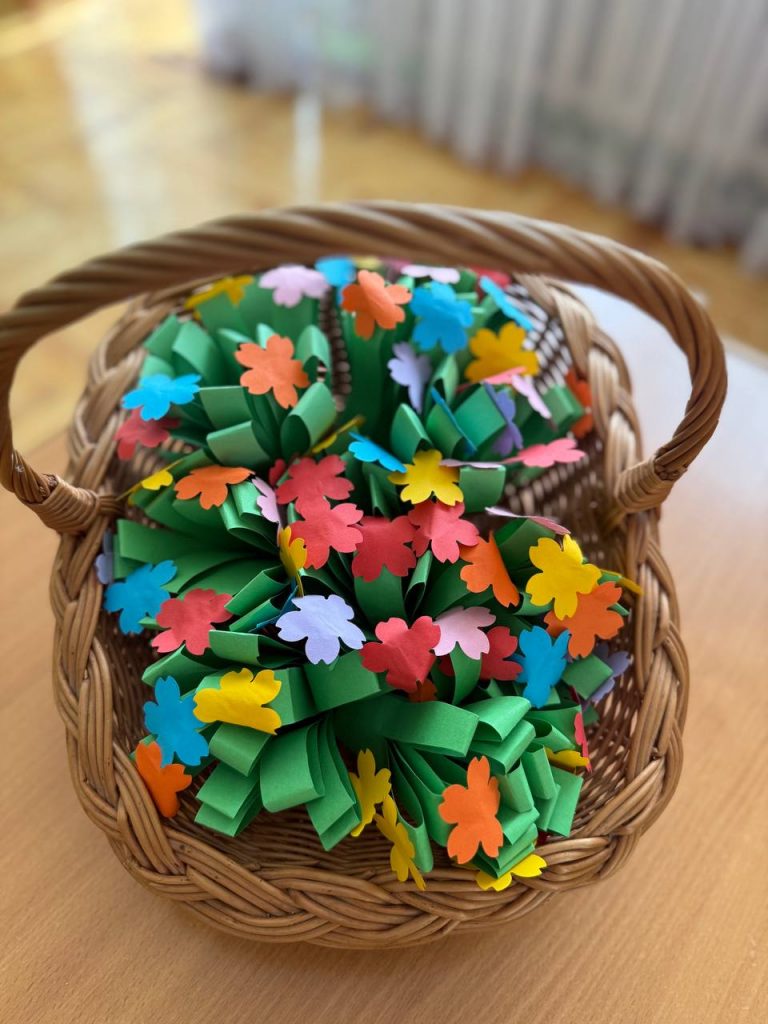 photo_5258216358011410551_y