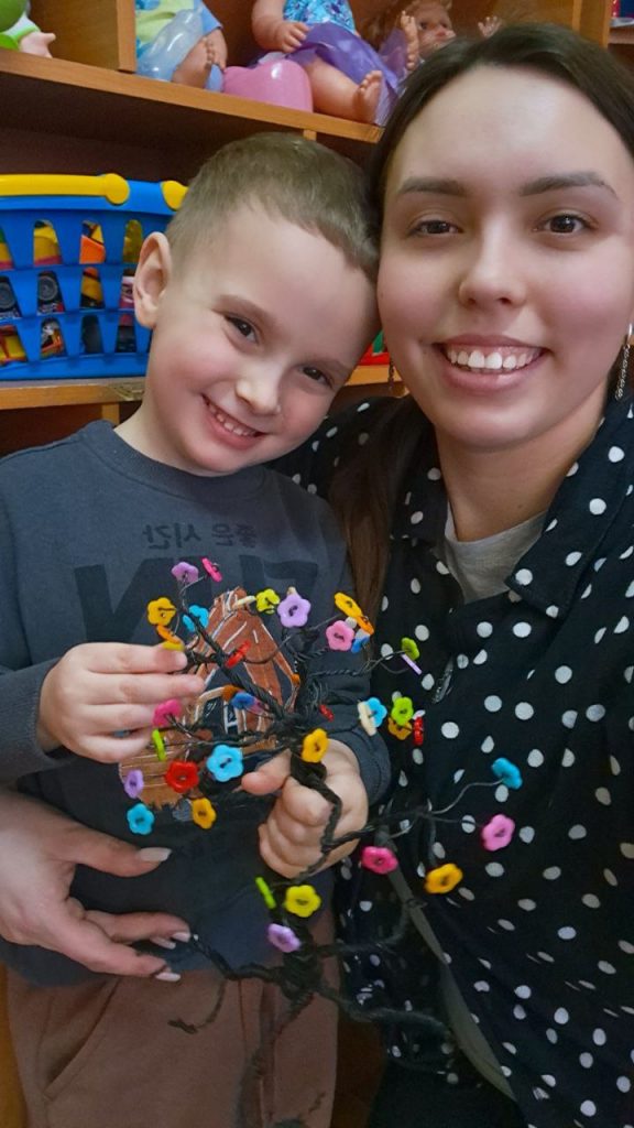 photo_5260584482719339765_y