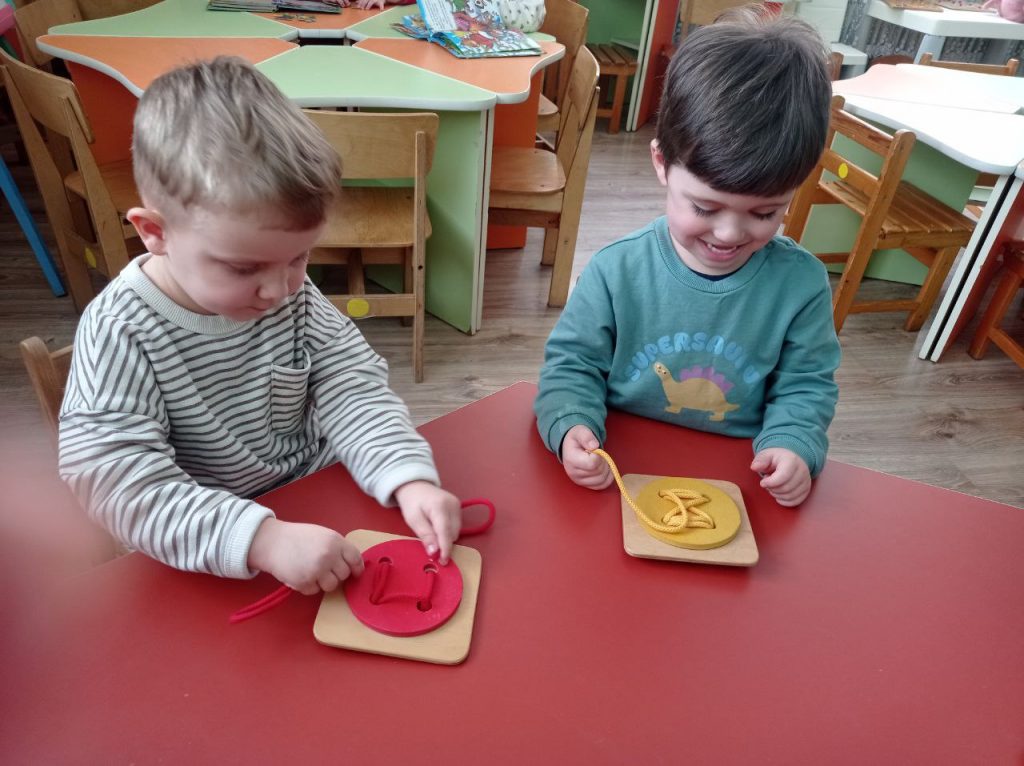 photo_5260584482719339813_y