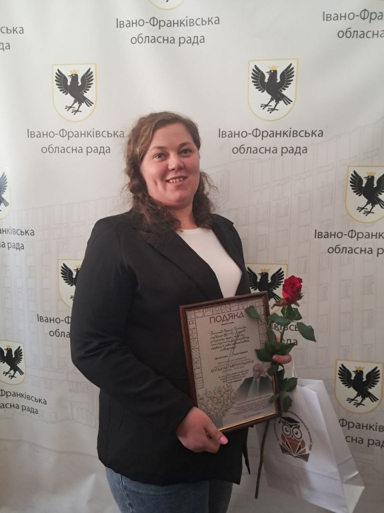 photo_5262567056803043143_y