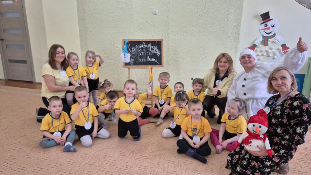 photo_5467922723263679540_y