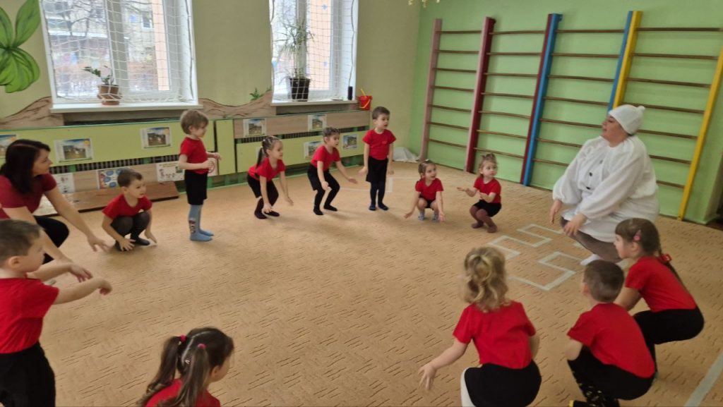 photo_5467922723263679745_y