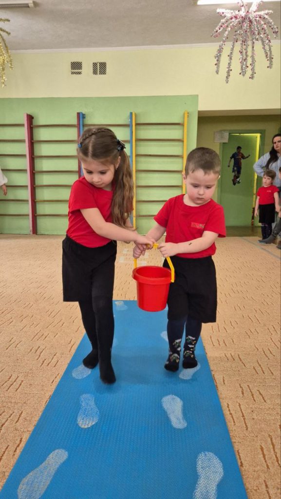 photo_5467922723263679748_y