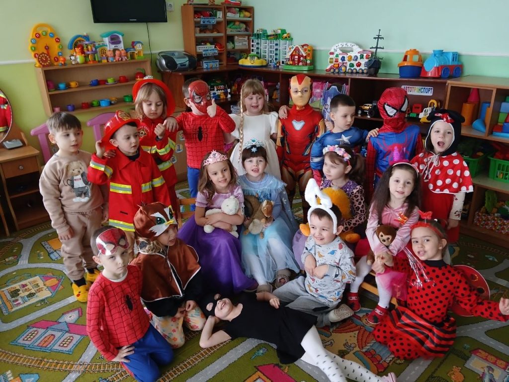 photo_5348321069619684253_y