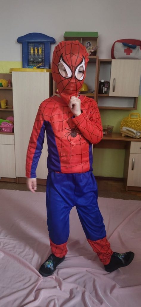 photo_5348321069619684473_y