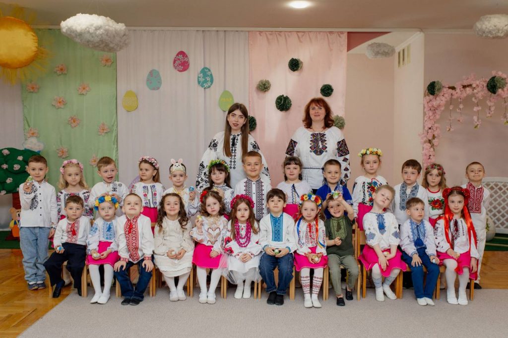 photo_5382323209010617849_y