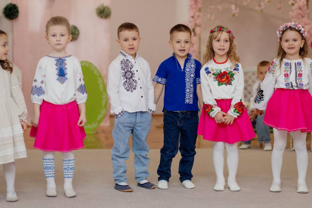 photo_5382323209010617851_y